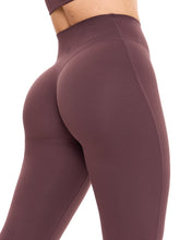 Aggressive Scrunch Legging - Smoked Cherry