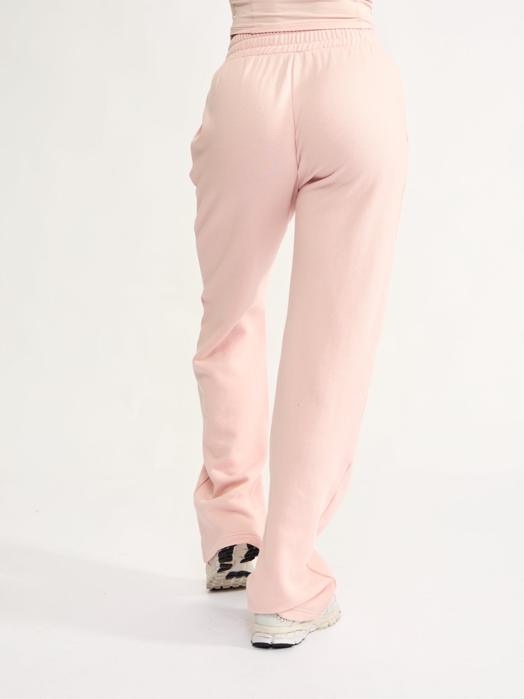 Threads Crossover Sweat Pant - Love Story