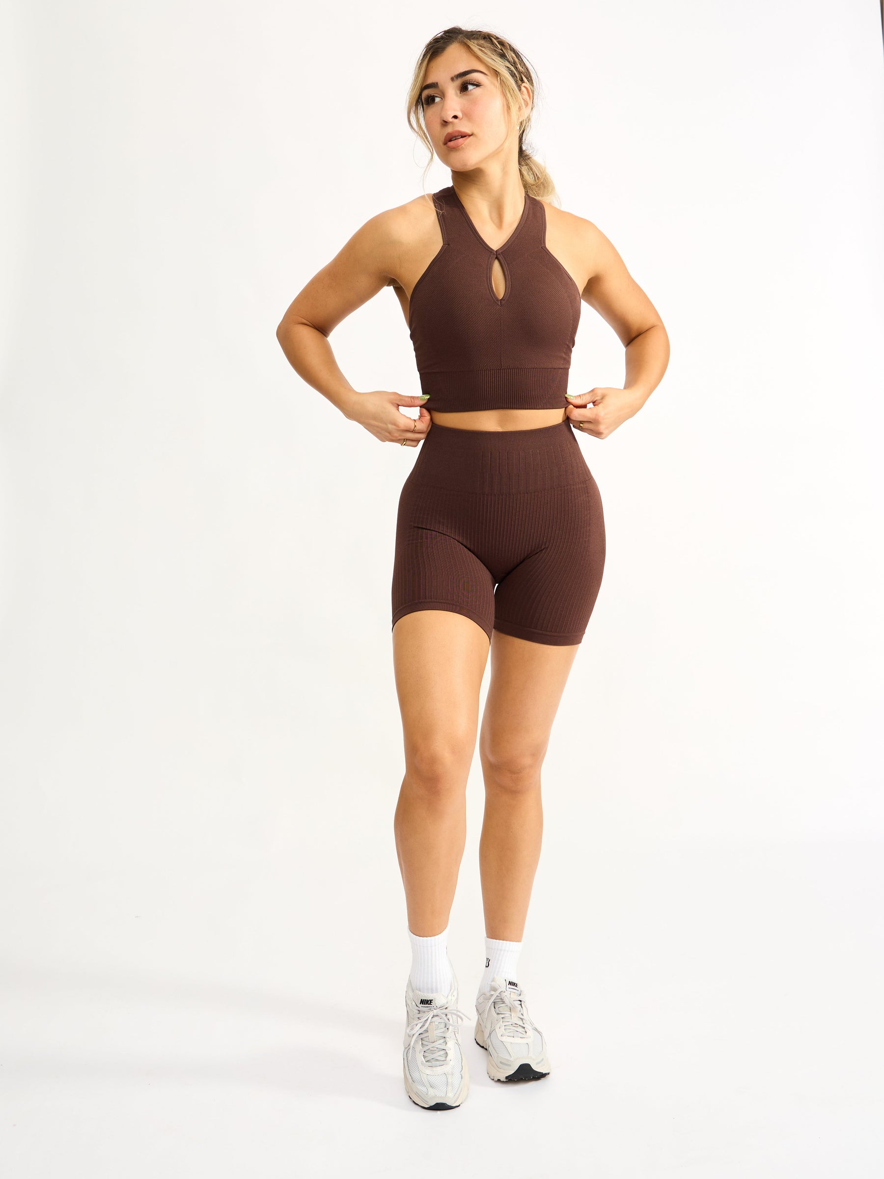 Waterfall Seamless Short 6" - Truffle